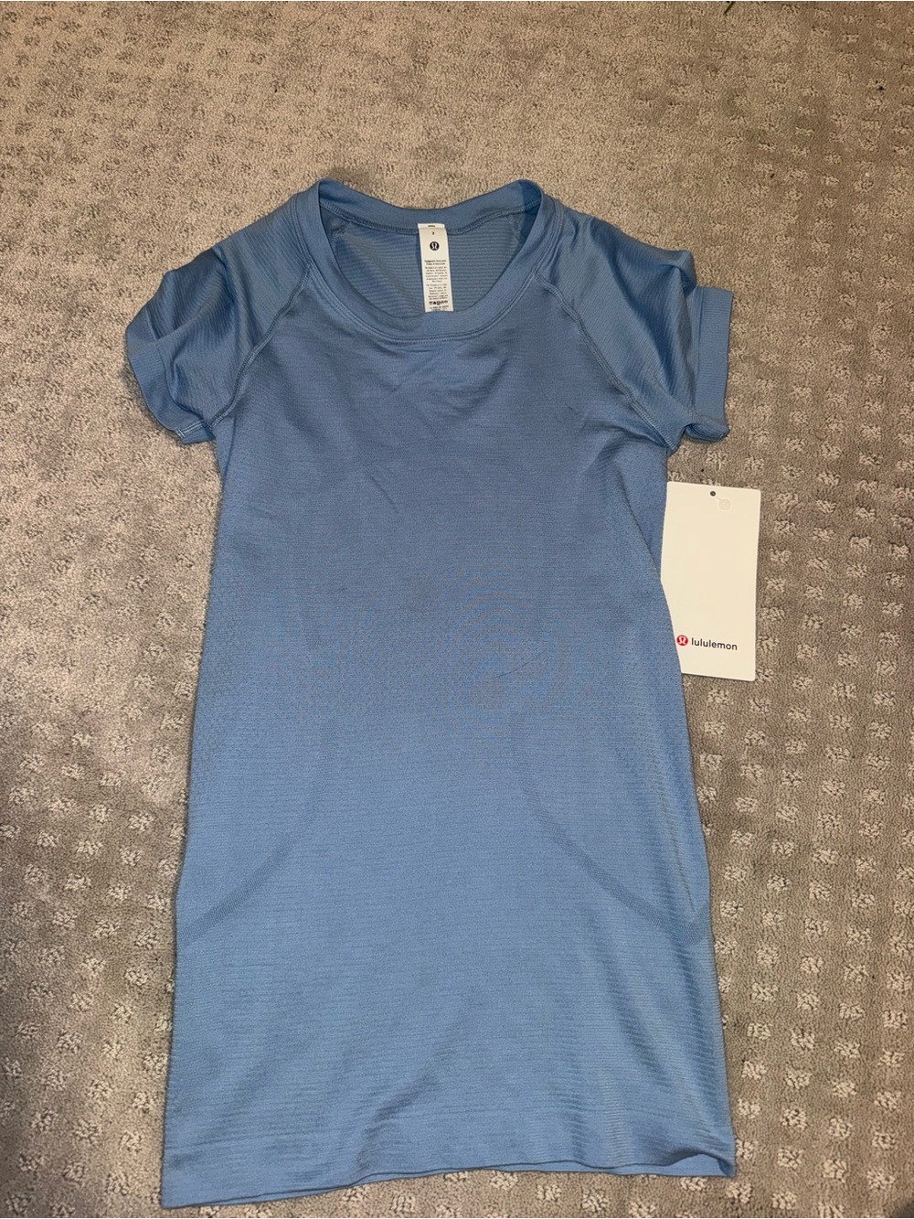 Lululemon athletic top NWT